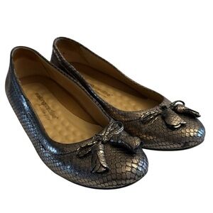 Walking Cradles slip on shoes metallic reptile print low heeled tassels size 8W